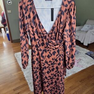Chic Animal Print V-Neck Dress